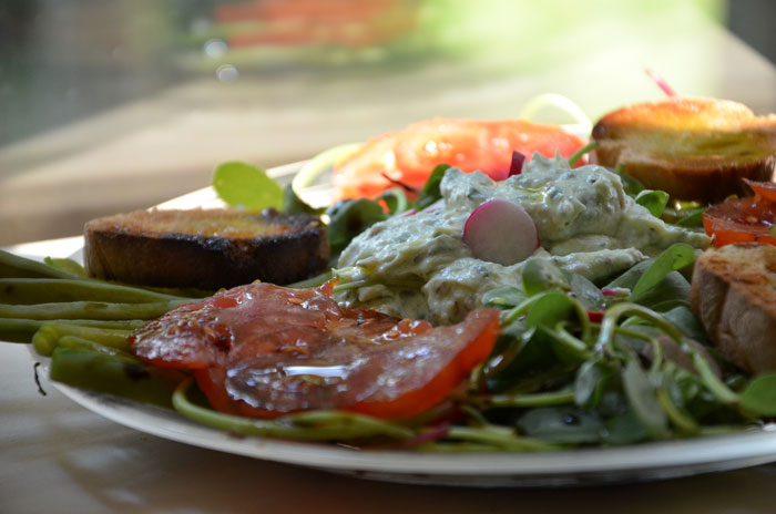 salade-haricots-verts-pourpier-tomates-brocciu-basilic-2_0135