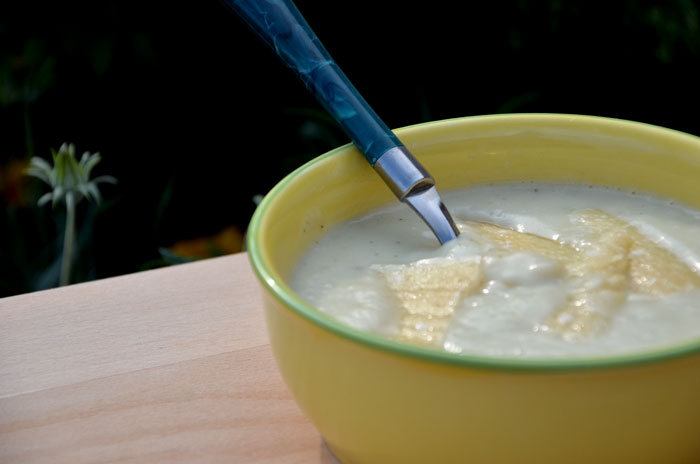 Velouté-de-céleri-rave,-crème-d'amandes,-romarin-et-copeaux-de-parmesan-2_0069