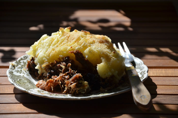 Parmentier-de-canard-confit-aux-épices-et-aux-pruneaux_0160