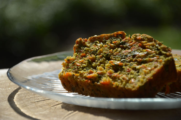 Mon-carrot-cake-sucré-salé-à-la-farine-de-pois-chiches-2_0176