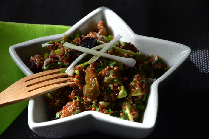 Salade-quinoa-rouge,-avocat,-herbes-3_0102